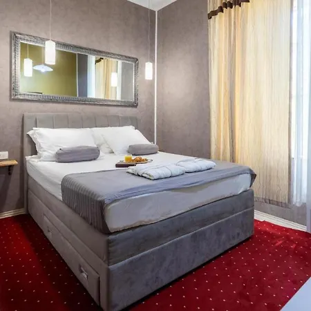 Sublime Double Bedroom With Breakfast And Free Mini Bar Bed & Breakfast Split