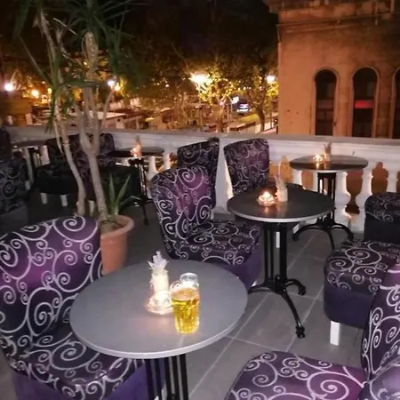 Sublime Double Bedroom With Breakfast And Free Mini Bar * Split